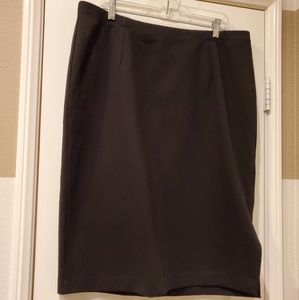 Eileen Fisher black skirt with side slit. Size XL.